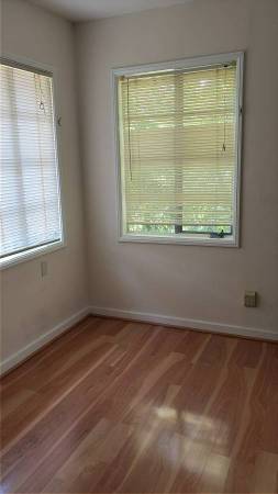 3BR/1BA Apartment · Berkeley photo 5
