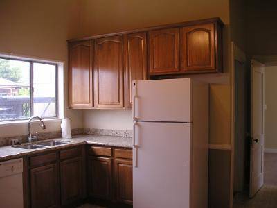 4BR/2BA Single Family House · Oakland photo 4