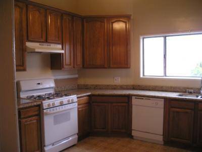 4BR/2BA Single Family House · Oakland photo 3