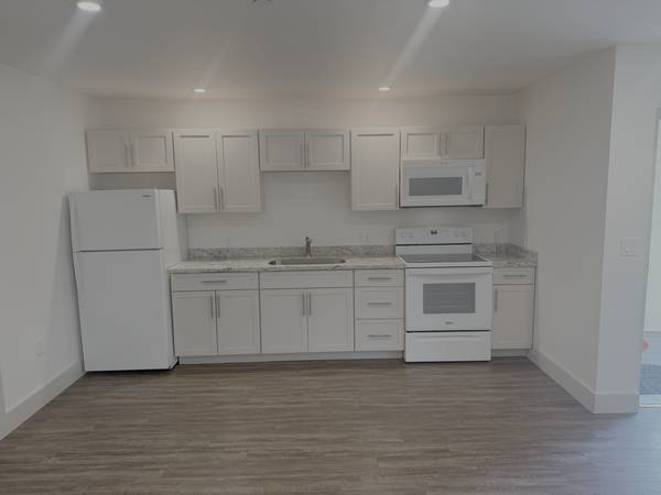 1BR/1BA Apartment on Arnold Drive · Glen Ellen photo 2