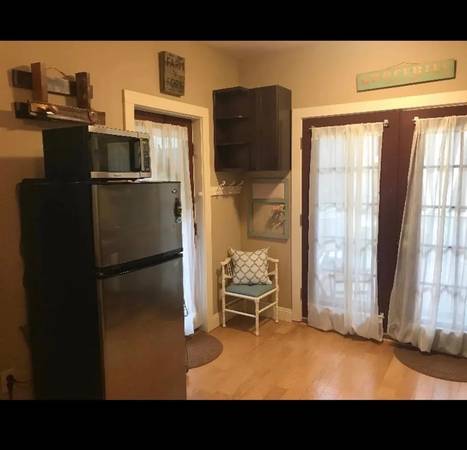 1BR/1BA In Law Adu on Near Barlow · Sebastopol photo 4