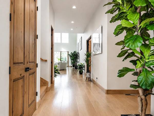 6BR/7BA Single Family House · San Jose photo 2