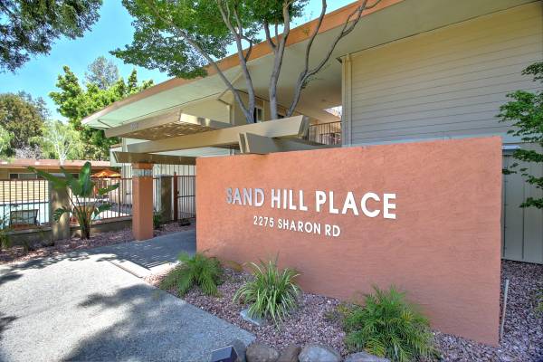 Apartments on Sand Hill · Menlo Park photo 2