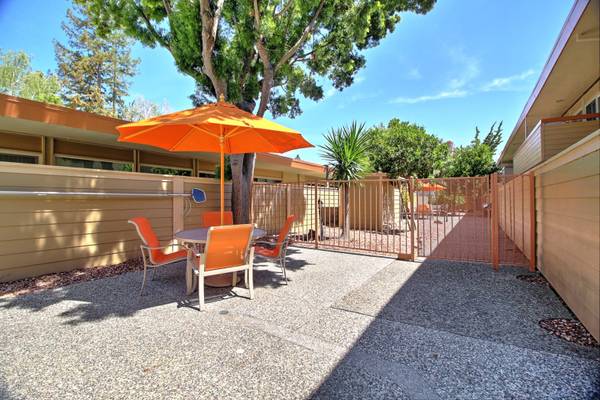 Apartments on Sand Hill · Menlo Park photo 4