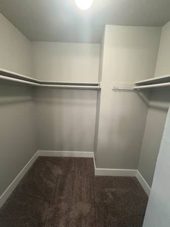 3BR/2BA Apartment · Larkspur photo 4