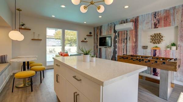 Apartments on Fairfield Avenue · Fairfield photo 3