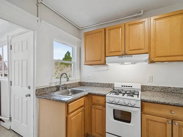 1BR/1BA Apartment on Wheeler St · Berkeley photo 5
