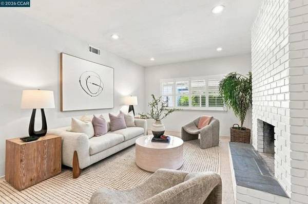 3BR/2BA Single Family House on Regina Ln · Concord photo 4