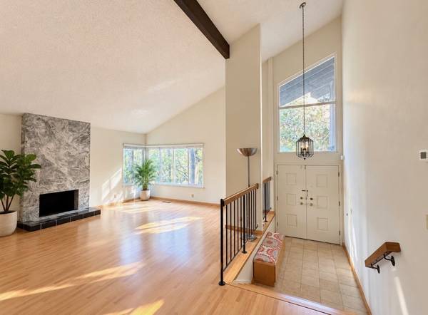 4BR/3BA Single Family House on Milani Ct · Los Gatos