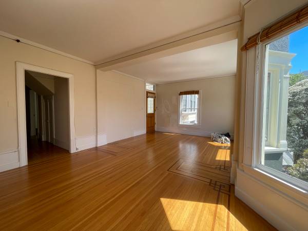 2BR/1BA Other on Larkin St · San Francisco photo 3