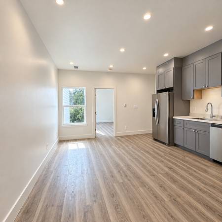 4BR/4BA Single Family House on San Bruno Ave. · San Francisco photo 3
