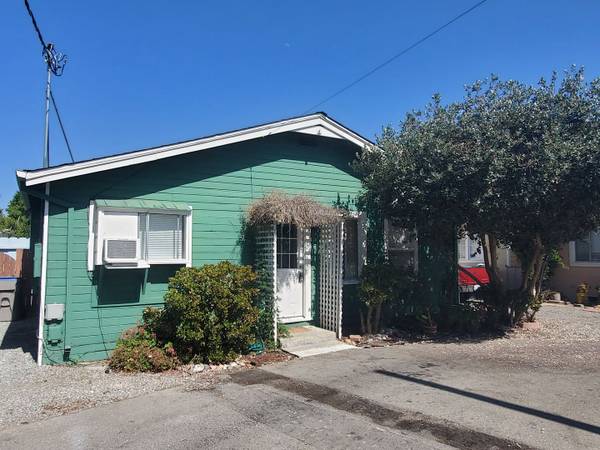 2BR/1BA Single Family House on S Buena Vista Ave · San Jose