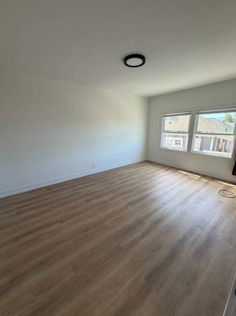 0BR/1BA Apartment · Oakland photo 3