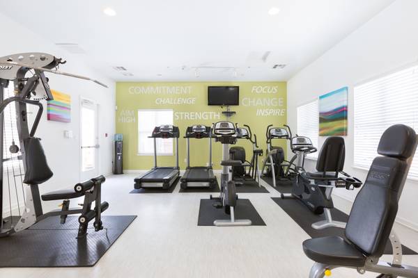 2BR/2BA Loft · Gilroy photo 4