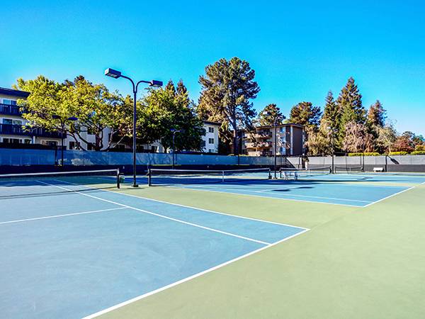 Apartments on South Fair Oaks Avenue · Sunnyvale photo 3
