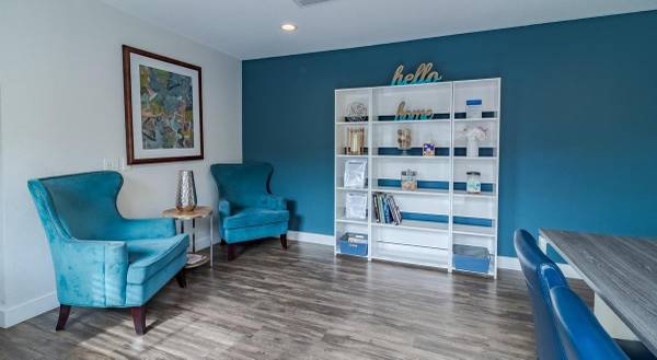 Apartments on Del Monte Avenue · Morgan Hill photo 5