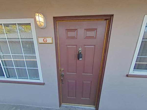 1BR/1BA Apartment on Mill St · Menlo Park photo 3