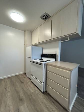 Apartments on Lincoln Ave · Oakland photo 3
