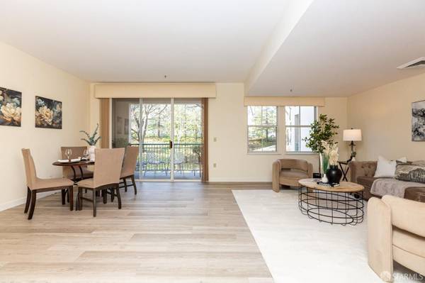 1BR/1BA Condo on Tice Creek Dr · Walnut Creek photo 4