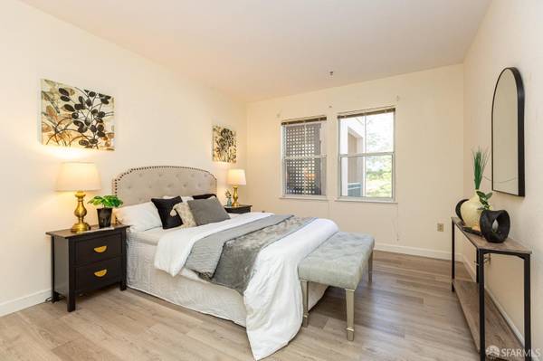 1BR/1BA Condo on Tice Creek Dr · Walnut Creek photo 5