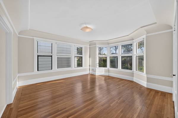 1BR/1BA Apartment on Fulton St · San Francisco photo 3