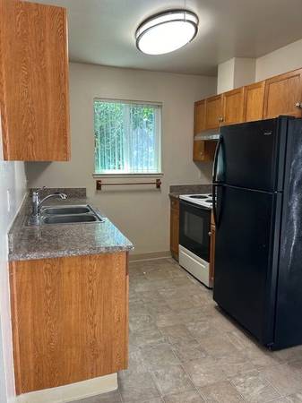 2BR/1BA Duplex · Santa Rosa photo 4