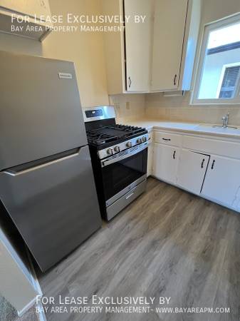 0BR/1BA Apartment on Ebener Street · Redwood City photo 5