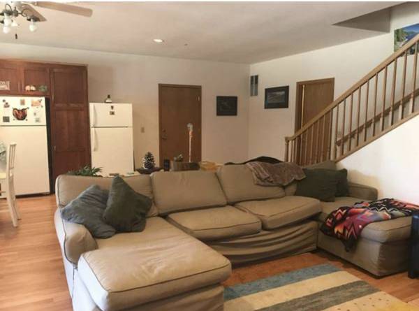 3BR/1BA Apartment on Sunlit Ln. · Santa Cruz photo 4