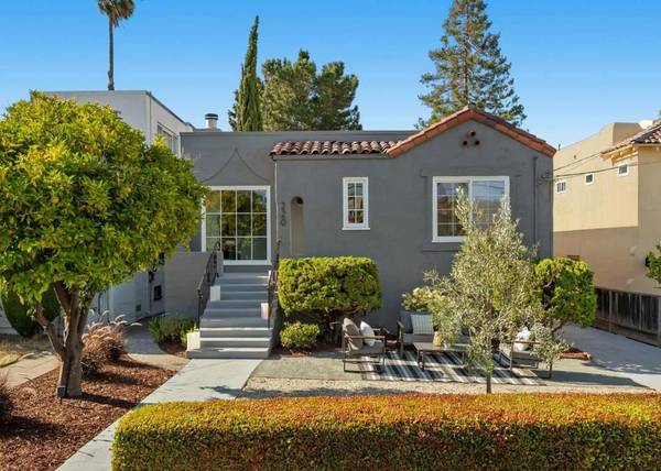 2BR/2BA Single Family House on 26th Ave · San Mateo photo 2