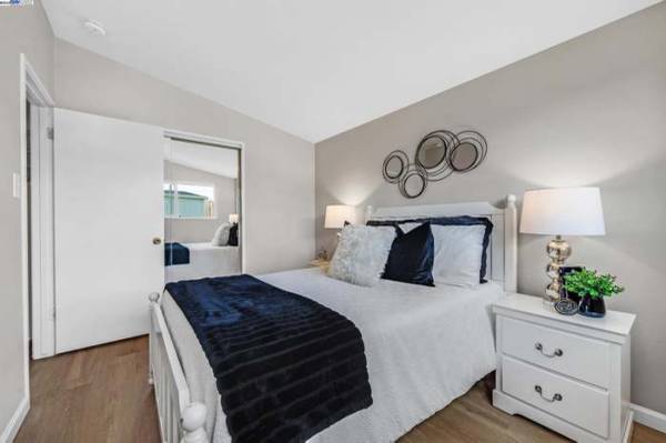 3BR/2BA Single Family House · Hayward