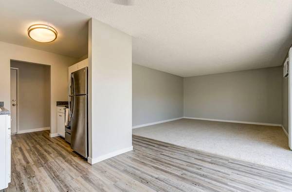 2BR/1BA Apartment on Trancas St · Napa photo 3