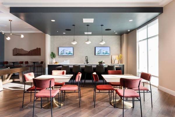 Apartments on Fremont Blvd · Fremont photo 2