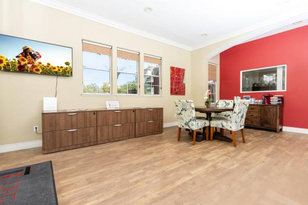 Apartments on Via Paviso · Cupertino photo 4