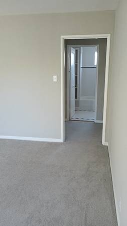 1BR/1BA Apartment on Broadway · Alameda photo 2