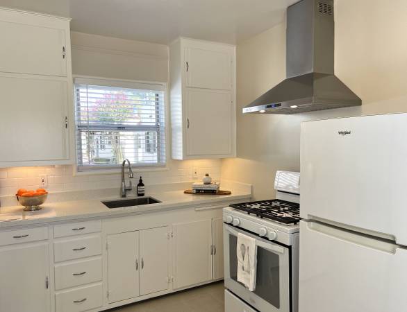 0BR/1BA House · Santa Rosa photo 4