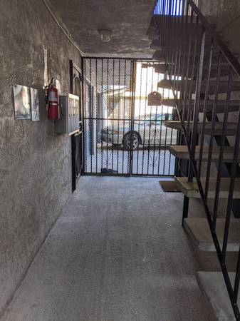 2BR/1BA Apartment · Richmond photo 4