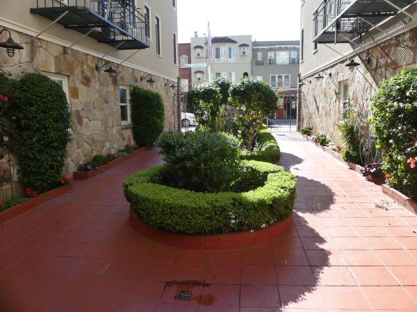 0BR/1BA Apartment · San Francisco photo 2