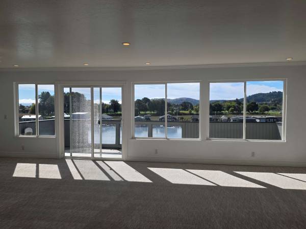 4BR/2BA Condo on S. Eliseo Dr · Greenbrae photo 4