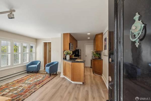 0BR/1BA Condo · San Francisco photo 4