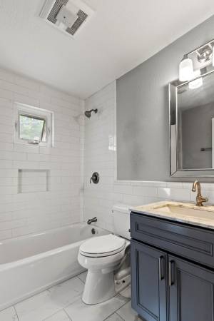 3BR/3BA Single Family House · Oakland photo 5