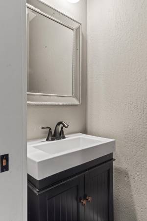 3BR/3BA Single Family House · Oakland photo 3