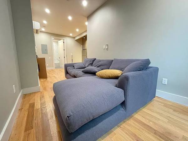 1BR/1BA Apartment · Berkeley photo 4