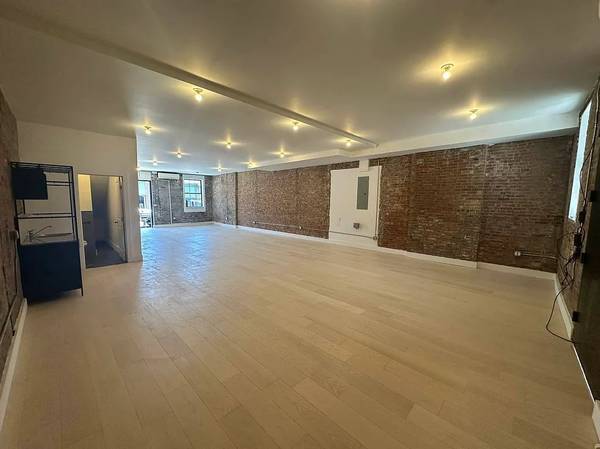 1BR/1BA Apartment · San Francisco photo 2