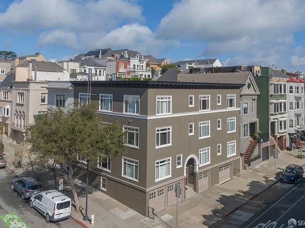 2BR/1BA Apartment on Sacramento St · San Francisco photo 3