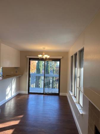 2BR/2BA Apartment on Camino Verde Cir · Walnut Creek photo 3