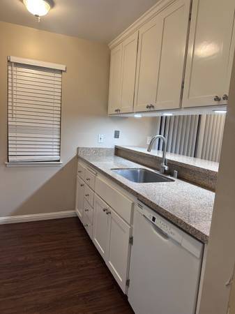 2BR/2BA Apartment on Camino Verde Cir · Walnut Creek photo 4