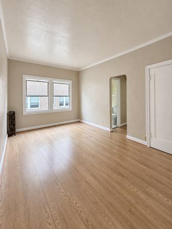 1BR/1BA Apartment · Oakland