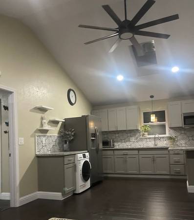2BR/1BA Single Family House on Warrington Ave · Redwood City photo 4