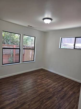 2BR/1BA Single Family House · Mount Hermon photo 3
