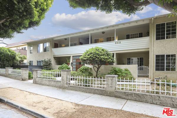 1BR/1BA Apartment on Arizona Ave · Santa Monica photo 2